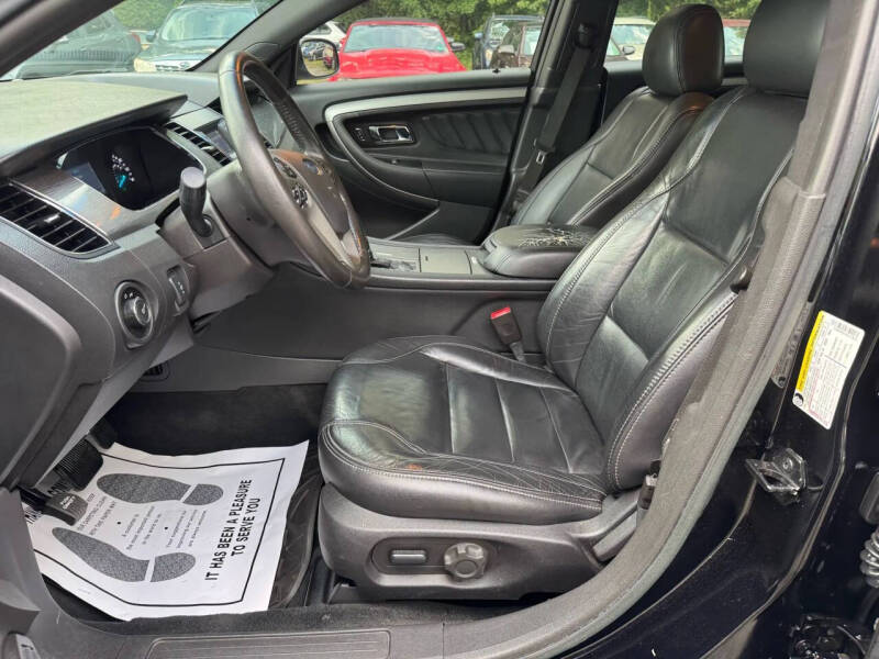 2016 Ford Taurus SEL