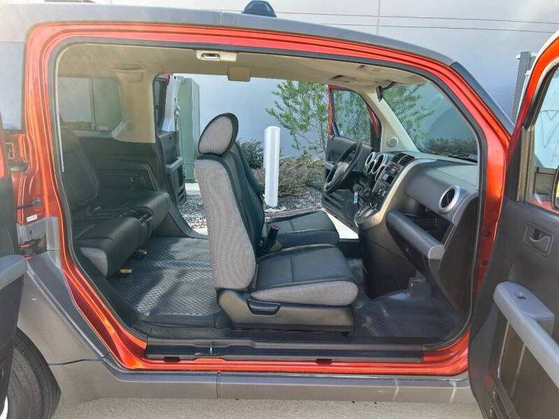 2004 Honda Element LX