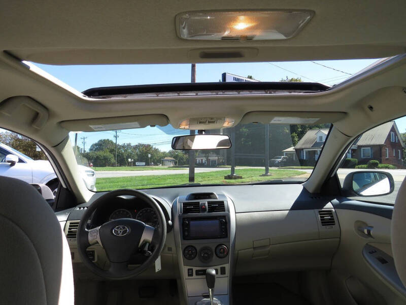 2013 Toyota Corolla LE