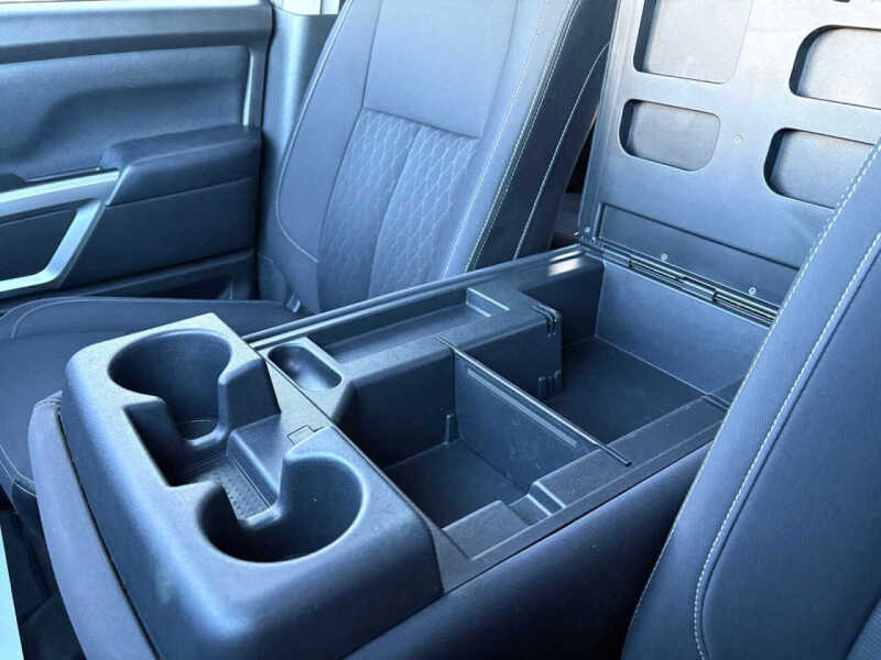 2018 Nissan Titan SV