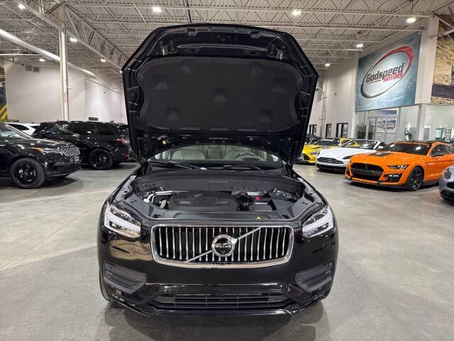 2022 Volvo XC90 T5 Momentum