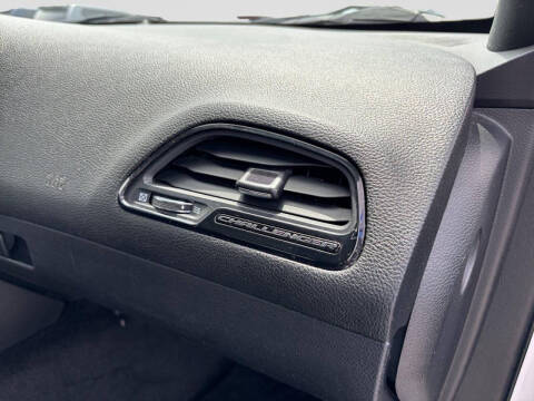 2015 Dodge Challenger R/T Plus
