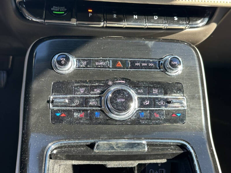 2021 Lincoln Nautilus Reserve