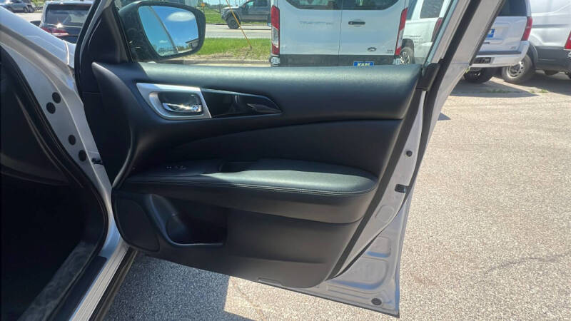 2018 Nissan Pathfinder S
