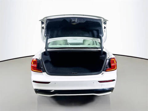 2024 Volvo S60 B5 Plus Dark Theme