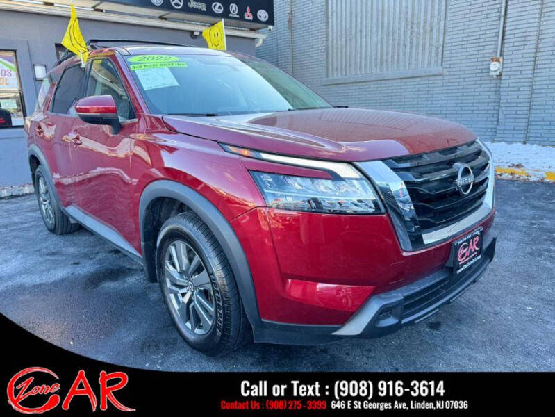 2022 Nissan Pathfinder SV