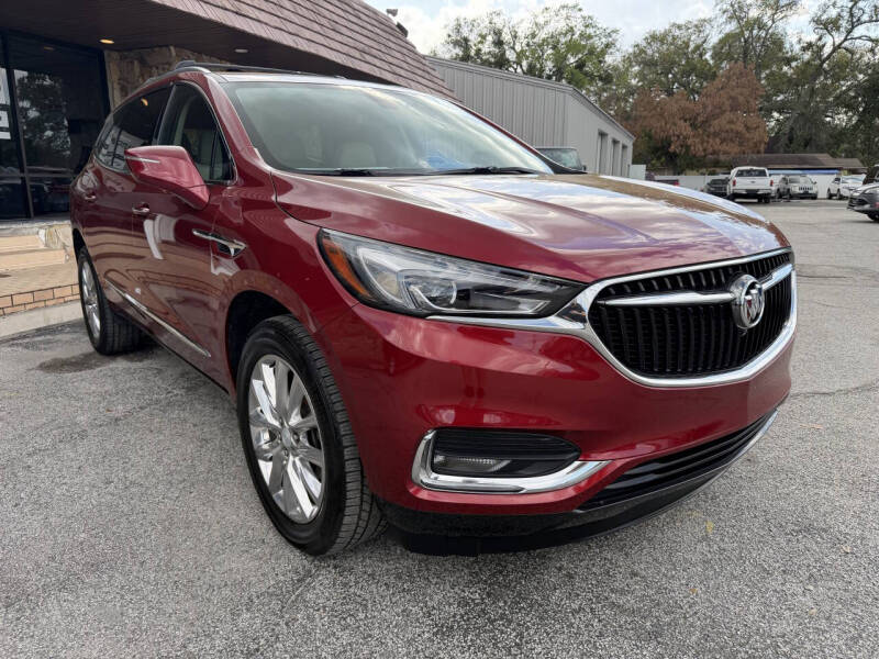 2020 Buick Enclave Essence