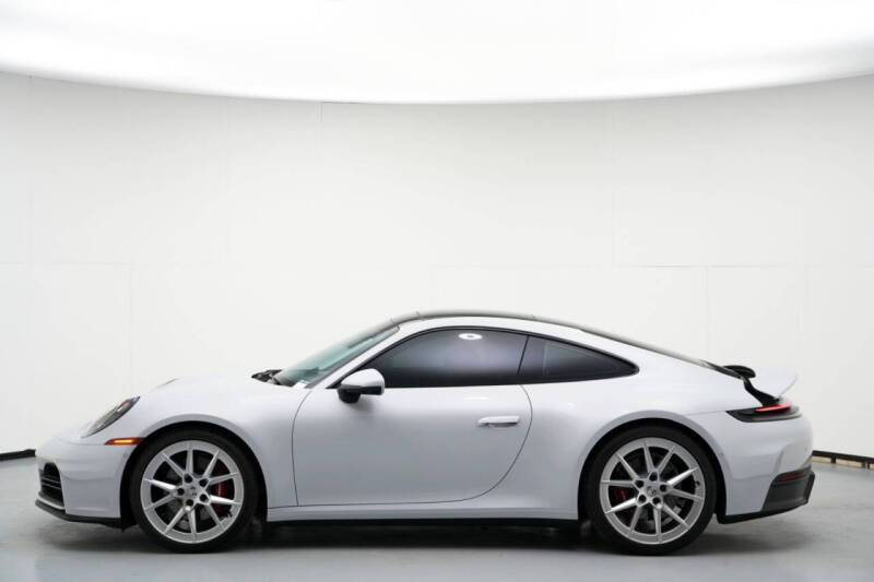 2025 Porsche 911 Carrera
