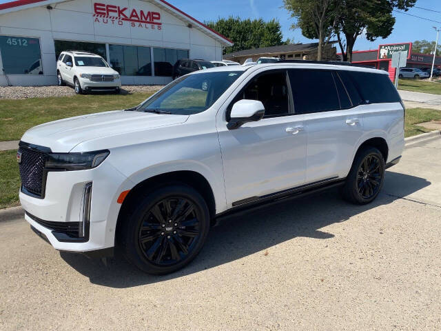 2022 Cadillac Escalade Sport Platinum's photo