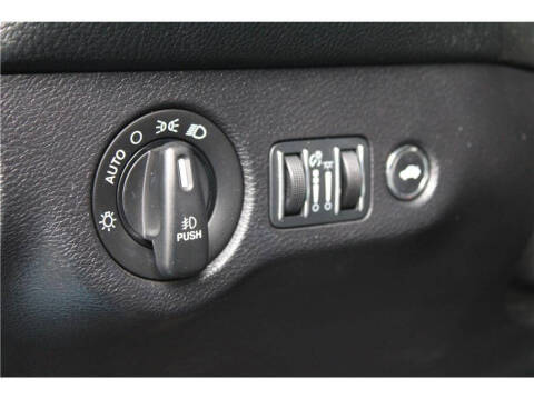 2015 Dodge Challenger SXT Plus