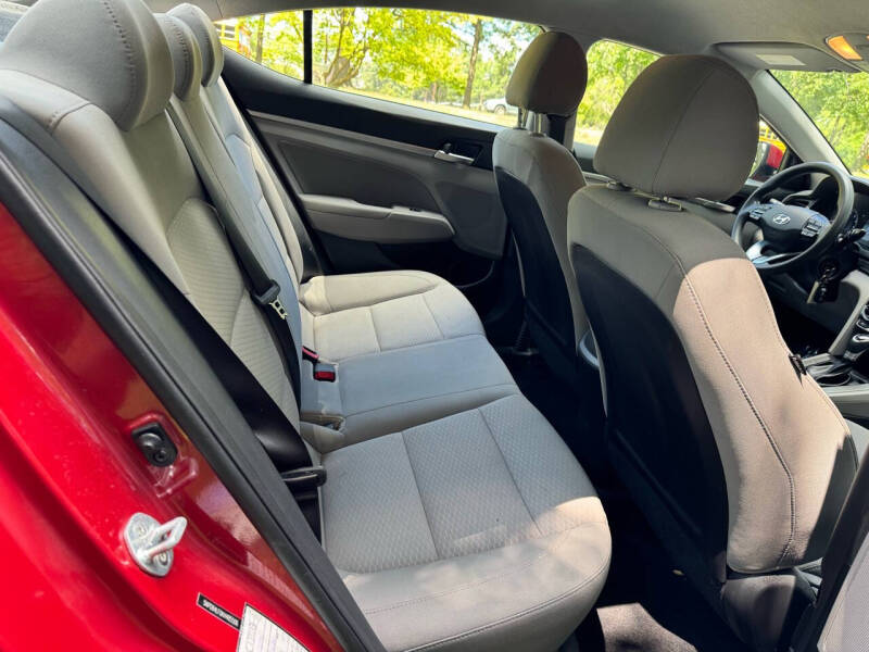 2019 Hyundai Elantra SEL