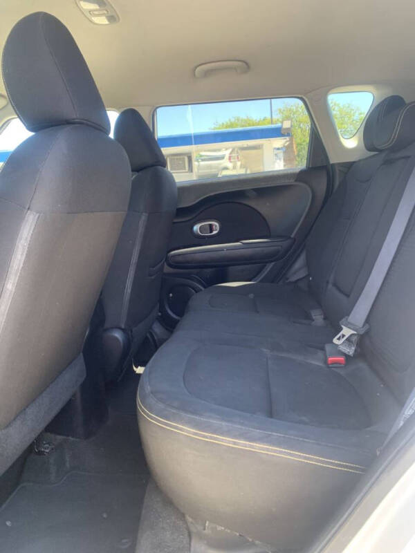 2015 Kia Soul +