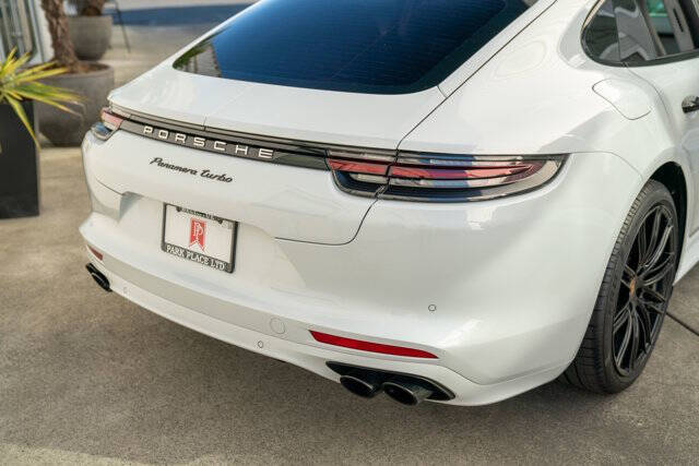 2018 Porsche Panamera 13