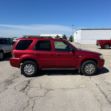 2005 Mercury Mariner for sale at Court House Cars, LLC in Chillicothe OH