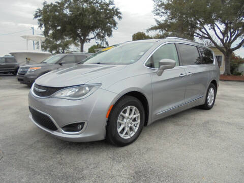 2020 Chrysler Pacifica Touring L