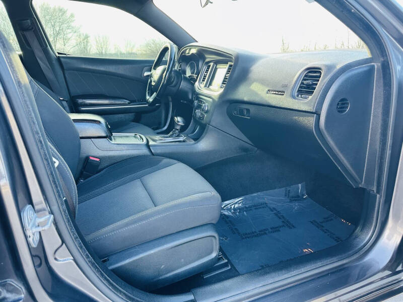 2019 Dodge Charger SXT