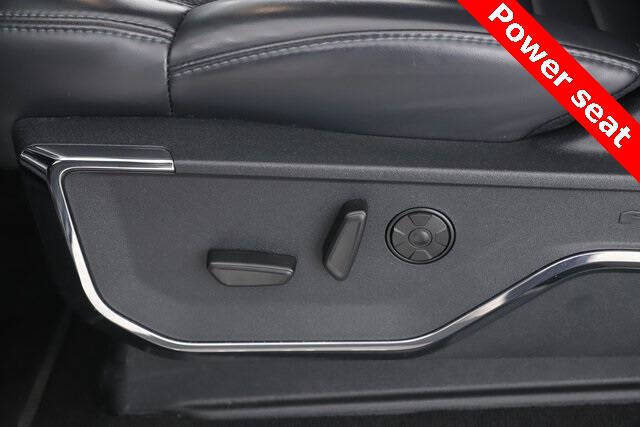 2025 Ford F-450 Super Duty Platinum