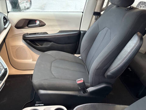 2017 Chrysler Pacifica Touring