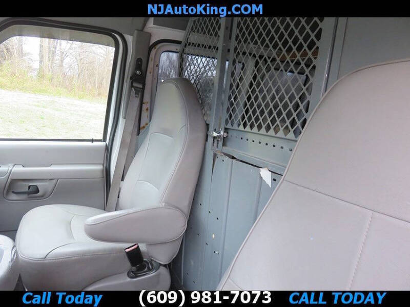 2002 Ford E-Series