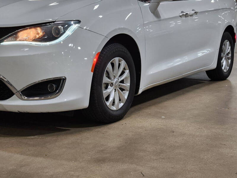 2018 Chrysler Pacifica Touring Plus