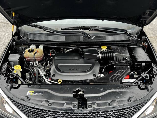 2020 Chrysler Pacifica Touring L