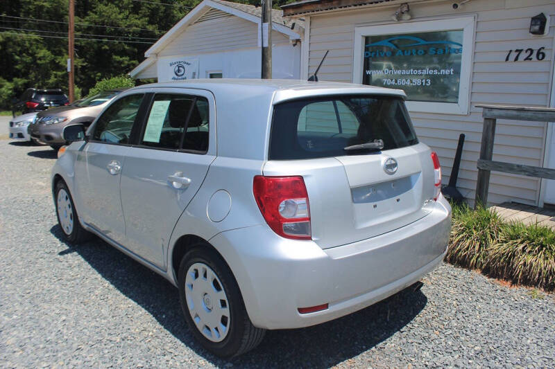 2010 Scion xD