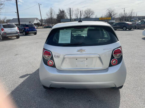 2016 Chevrolet Sonic LS Auto