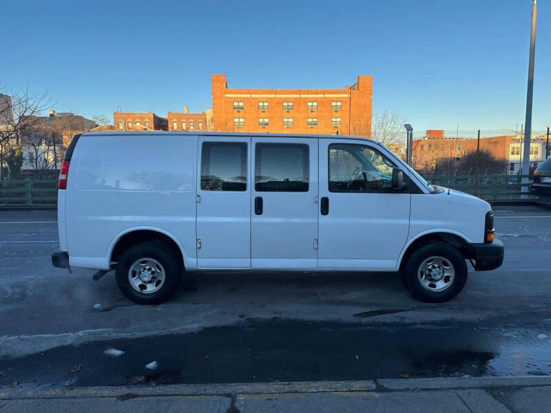 2009 Chevrolet Express 2500