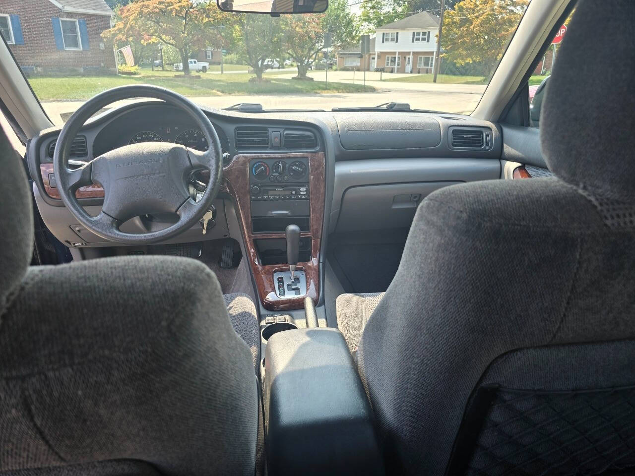 2004 Subaru Outback for sale at QUEENSGATE AUTO SALES in York, PA