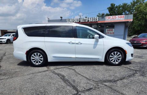 2019 Chrysler Pacifica Touring L