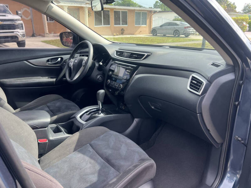 2015 Nissan Rogue S
