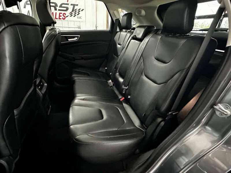 2022 Ford Edge Titanium