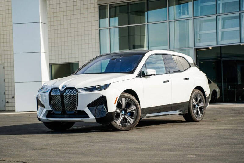 2025 BMW iX xDrive50