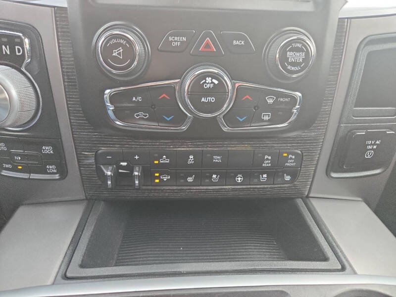 2015 RAM 1500 Laramie Limited