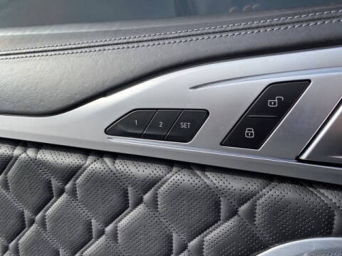 2022 BMW M8 Competition