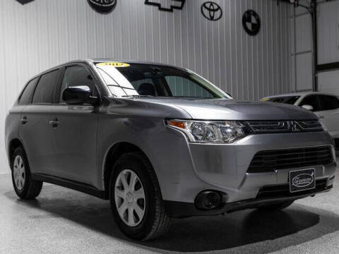 2014 Mitsubishi Outlander ES