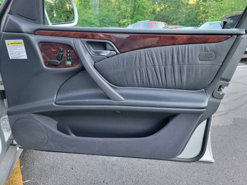 2001 Mercedes-Benz E-Class E 320 4MATIC