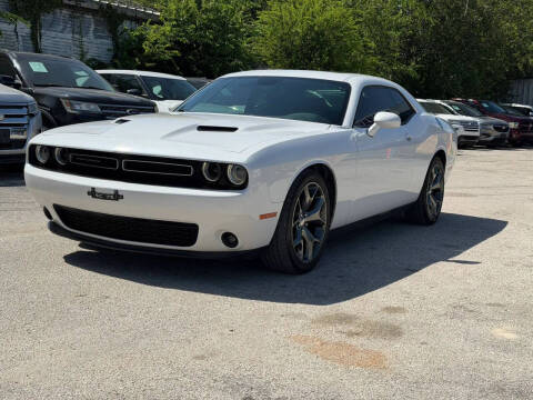2015 Dodge Challenger SXT Plus