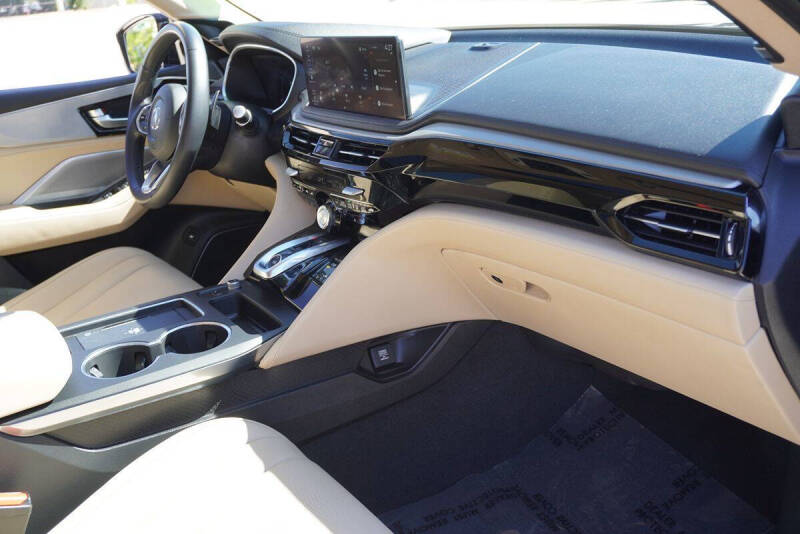2025 Acura MDX w/Tech