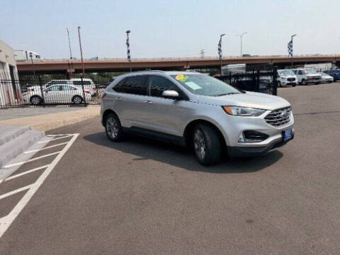2019 Ford Edge Titanium