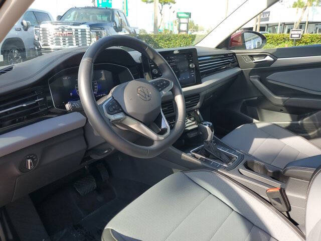 2025 Volkswagen Jetta SE