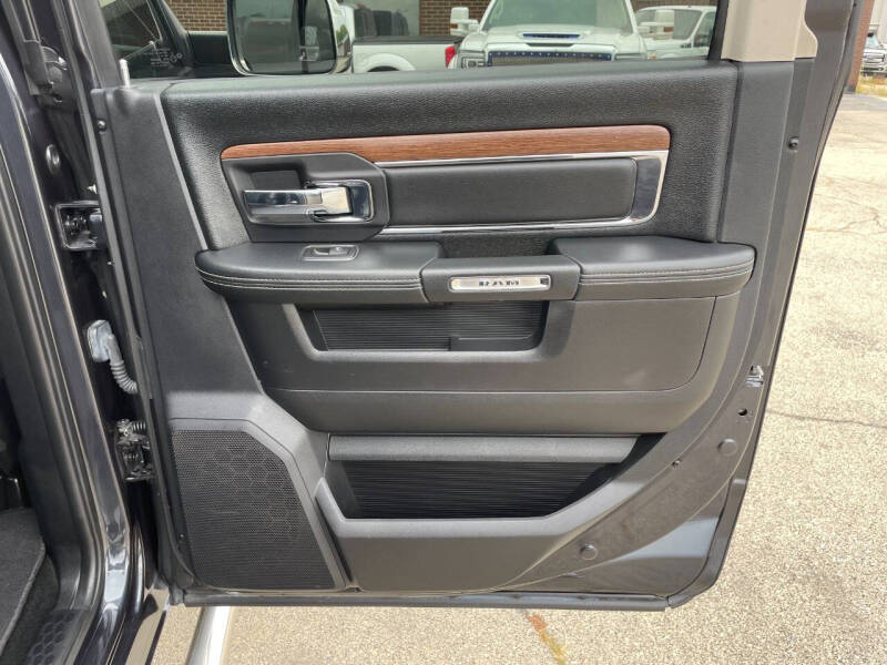 2016 RAM 3500 Laramie