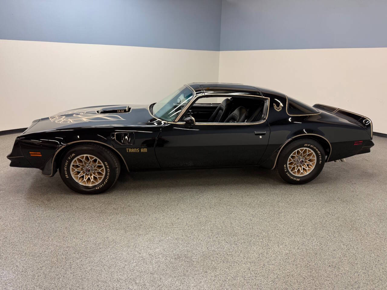 1977 Pontiac Firebird 9