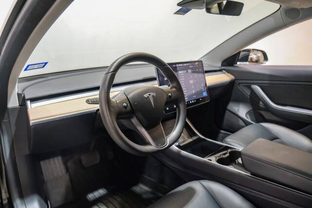 2019 Tesla Model 3 Standard Range Plus