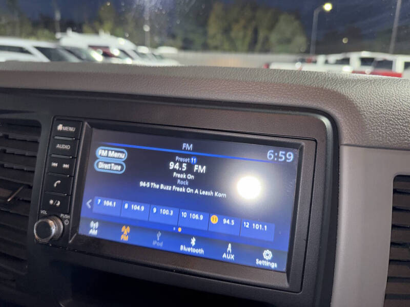 2021 Nissan NV 1500 SV