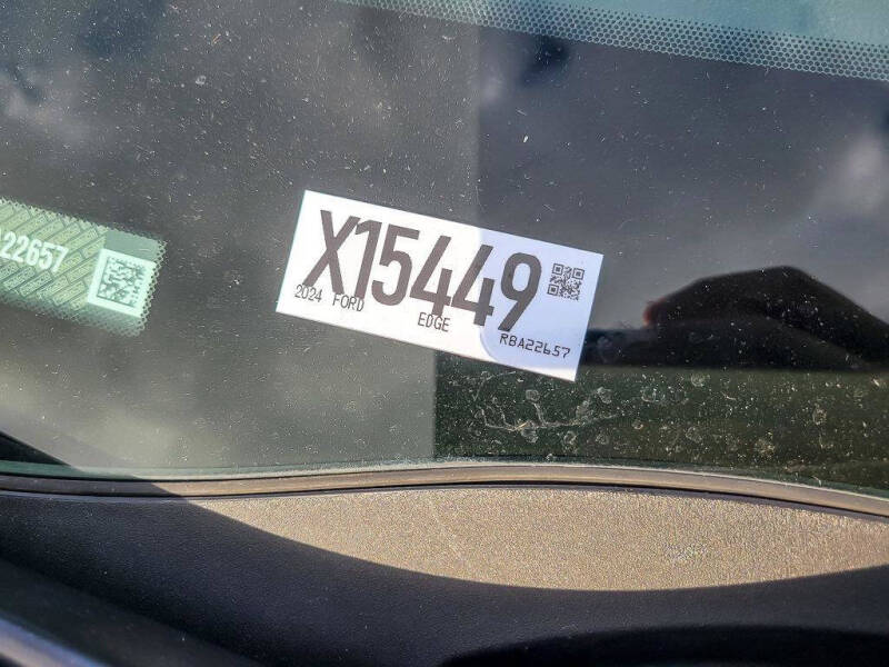 2024 Ford Edge Titanium