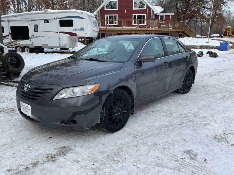 2009 Toyota Camry LE's photo