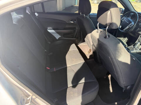 2012 Chrysler 200 Touring