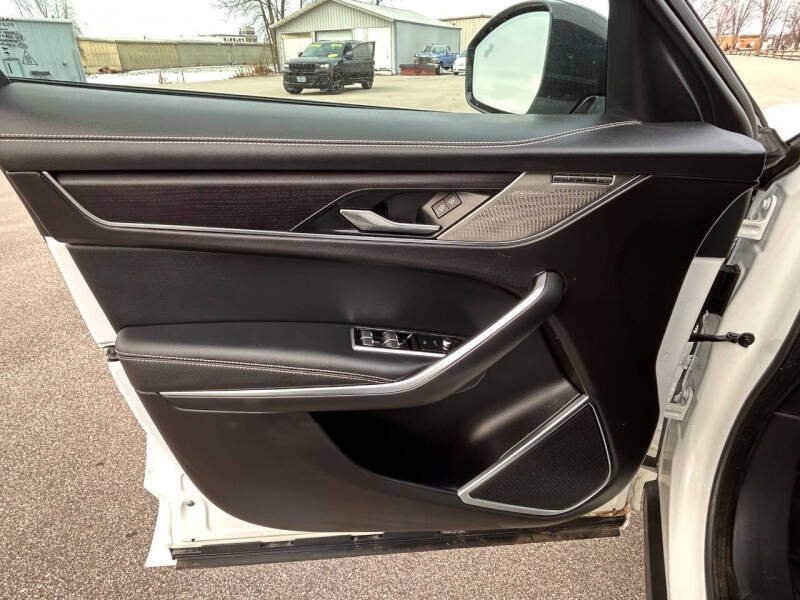 2024 Jaguar F-PACE P250 R-Dynamic S