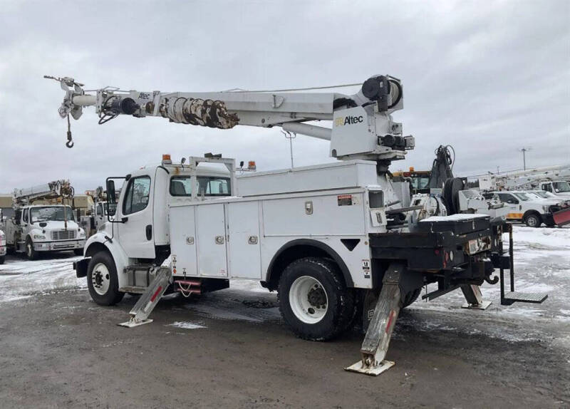 2015 Freightliner M2 106
